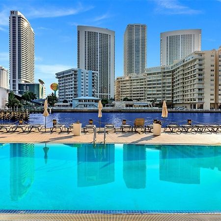 Mvr Apartments At Beachwalk Resort Hallandale Beach Exterior photo