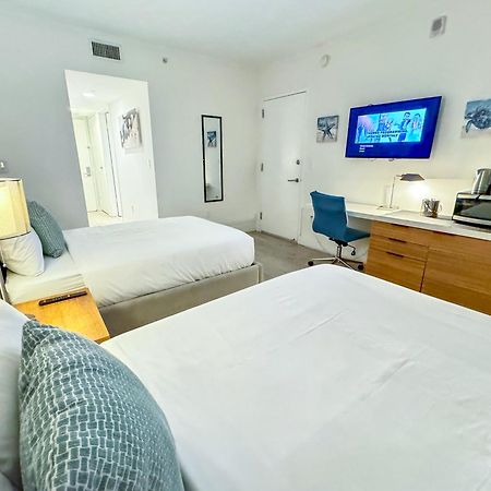 Mvr Apartments At Beachwalk Resort Hallandale Beach Exterior photo
